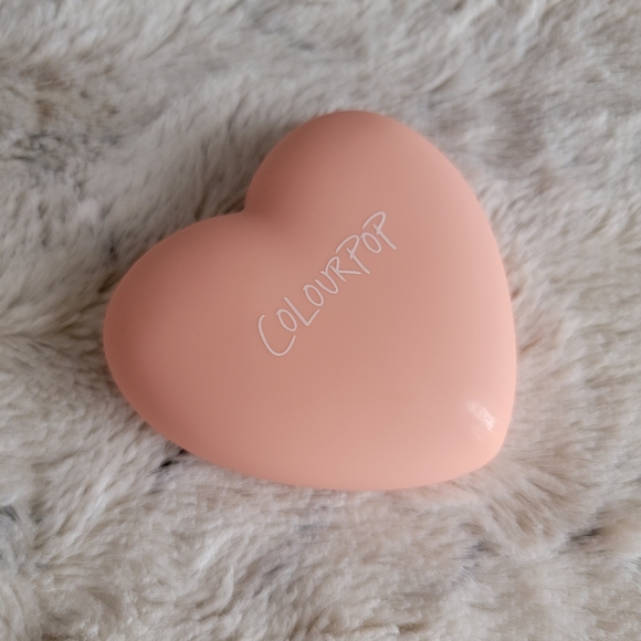 Heart of Gold Heart Shaped Highlighter ColourPop Cosmetics Valentine's Day - Picture 8 of 15